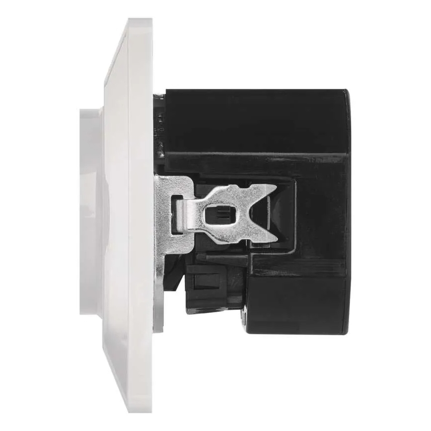 Kodune pistikupesa USB-A ja USB-C pordidega