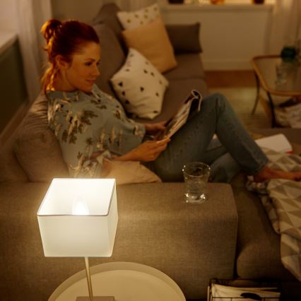 Komplekt 2 x LED Hämardatav pirn Philips Hue WHITE E14/5,5W/230V 2700K