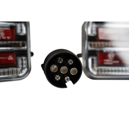 KOMPLEKT 2x LED Juhtmevaba autotuli LED/12-24V Wi-Fi IP67