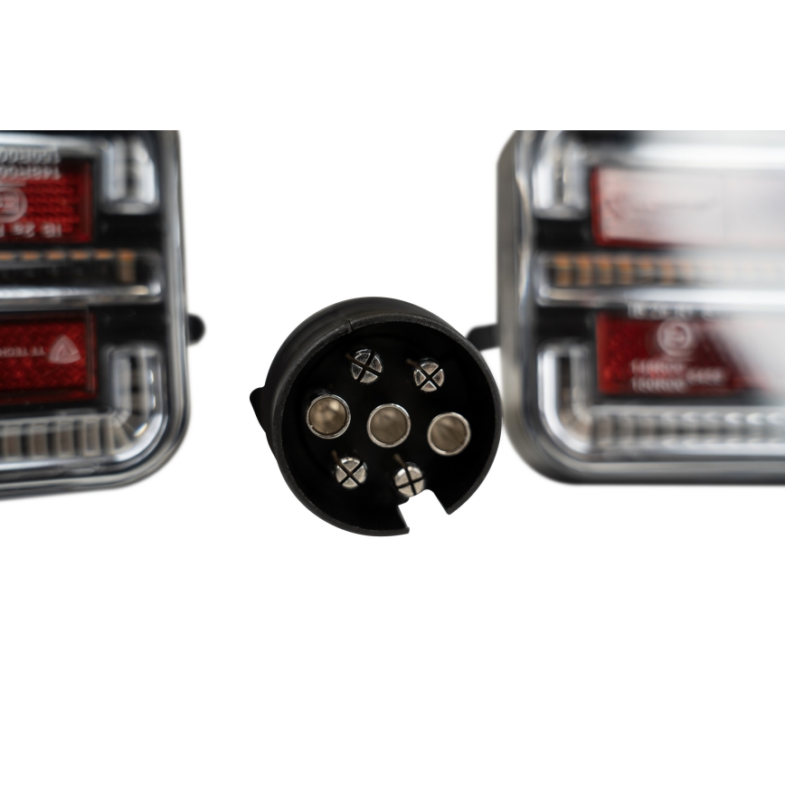 KOMPLEKT 2x LED Juhtmevaba autotuli LED/12-24V Wi-Fi IP67