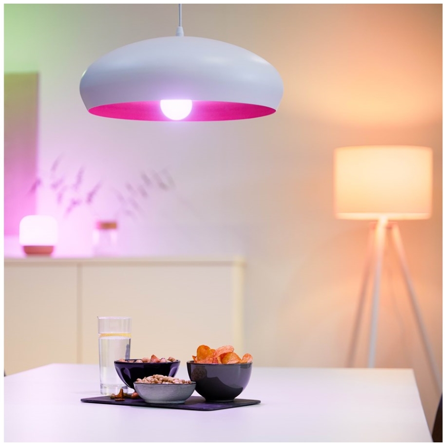 KOMPLEKT 2x LED RGBW Hämardatav pirn A60 E27/8,5W/230V 2200-6500K Wi-Fi + kaugjuhtimispult - WiZ