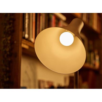 KOMPLEKT 6 x LED Pirn Philips E27/5,5W/230V 2700K