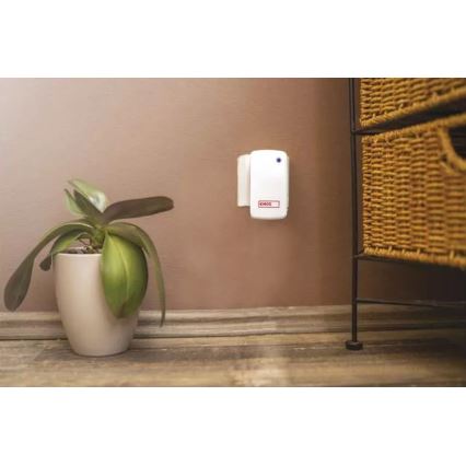 KOMPLEKT Juhtmevaba uksekell pistikupessa + 2x nupp 230V IP44