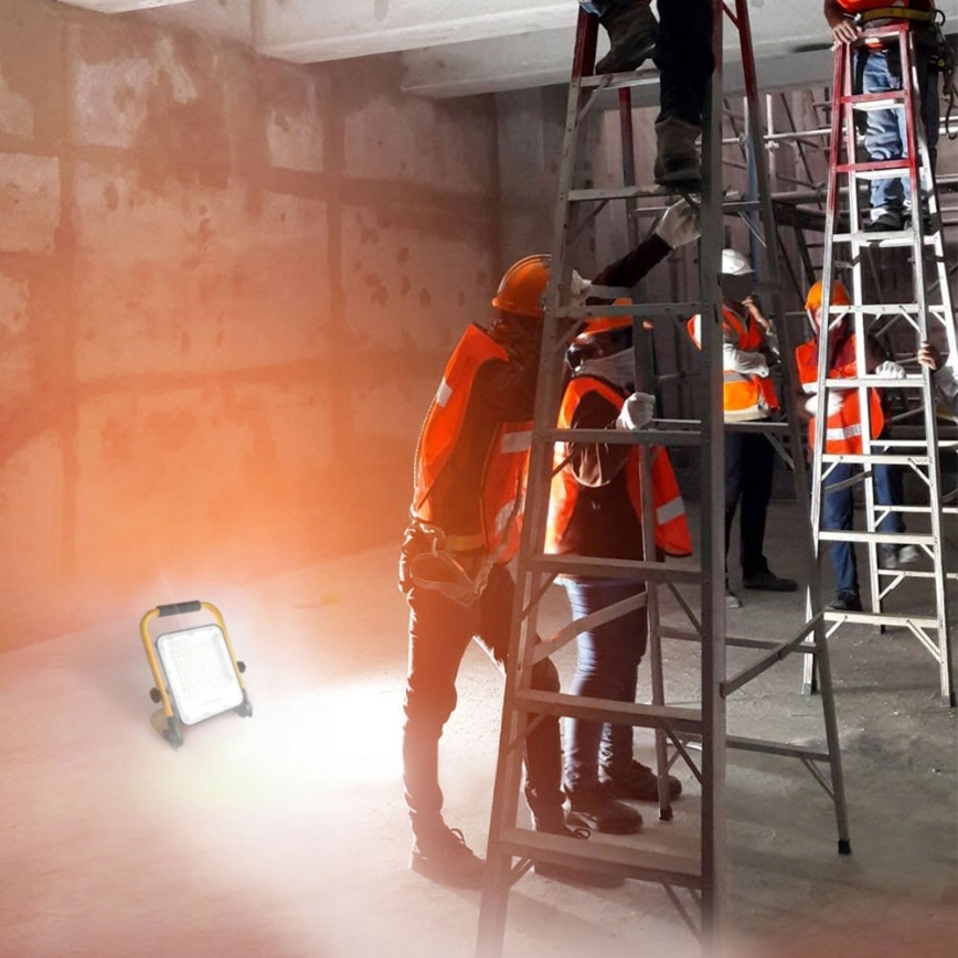 Laetav LED-reflektor statiiviga LED/50W/3,2V 4500K 5000 mAh IP65 oranž