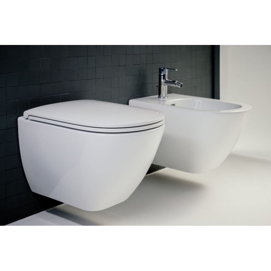 LAUFEN H8660800000001 - Seinale kinnitatav WC LUA, keraamiline/valge + pehmelt sulguv WC-istme kaas LUA, duroplast/valge