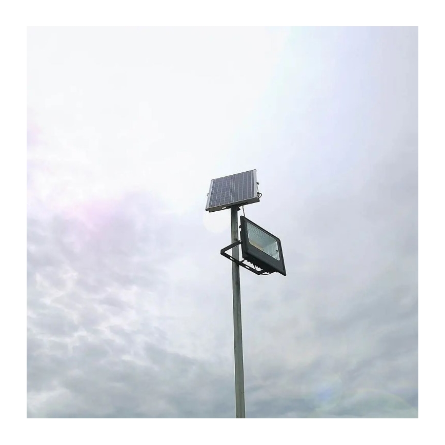 LED Hämardatav päikesepaneeliga prožektor LED/20W/6,4V 4000K IP65 10000 mAh + kaugjuhtimispult