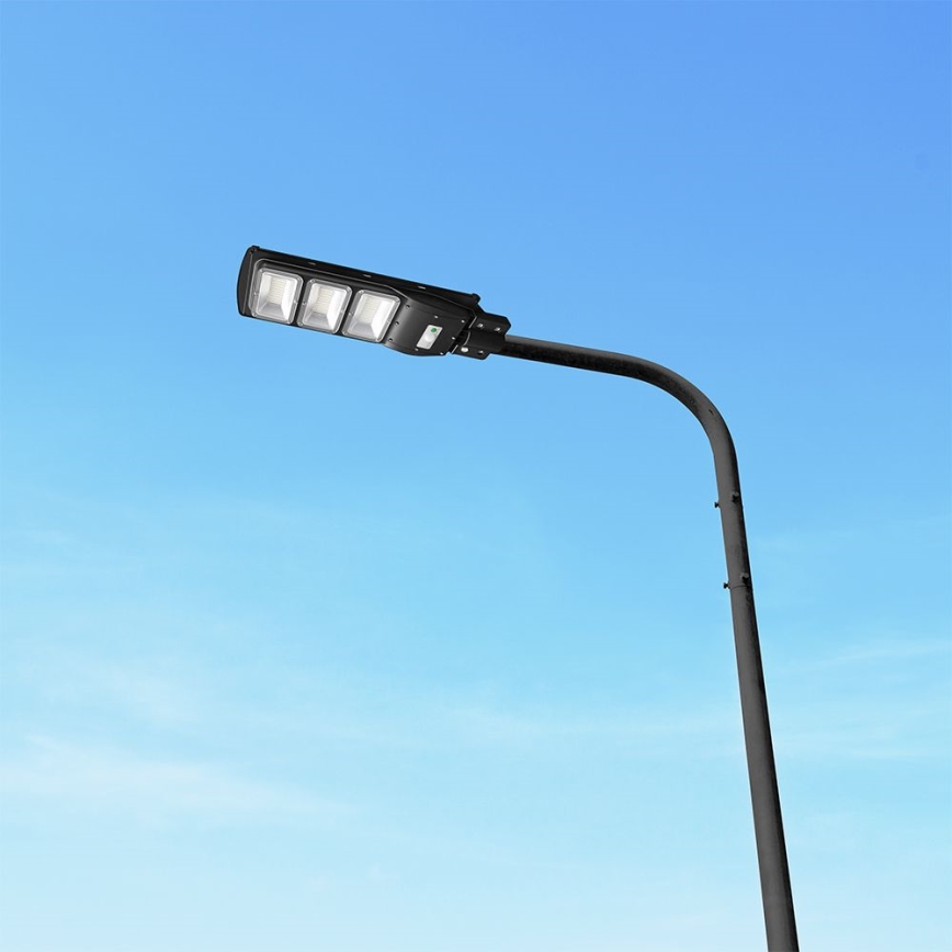 LED Hämardatav päikesepaneeliga tänavalamp koos liikumis- ja hämardusanduriga LED/12W/3,2V 6000K IP65 10000 mAh must + kaugjuhtimispult
