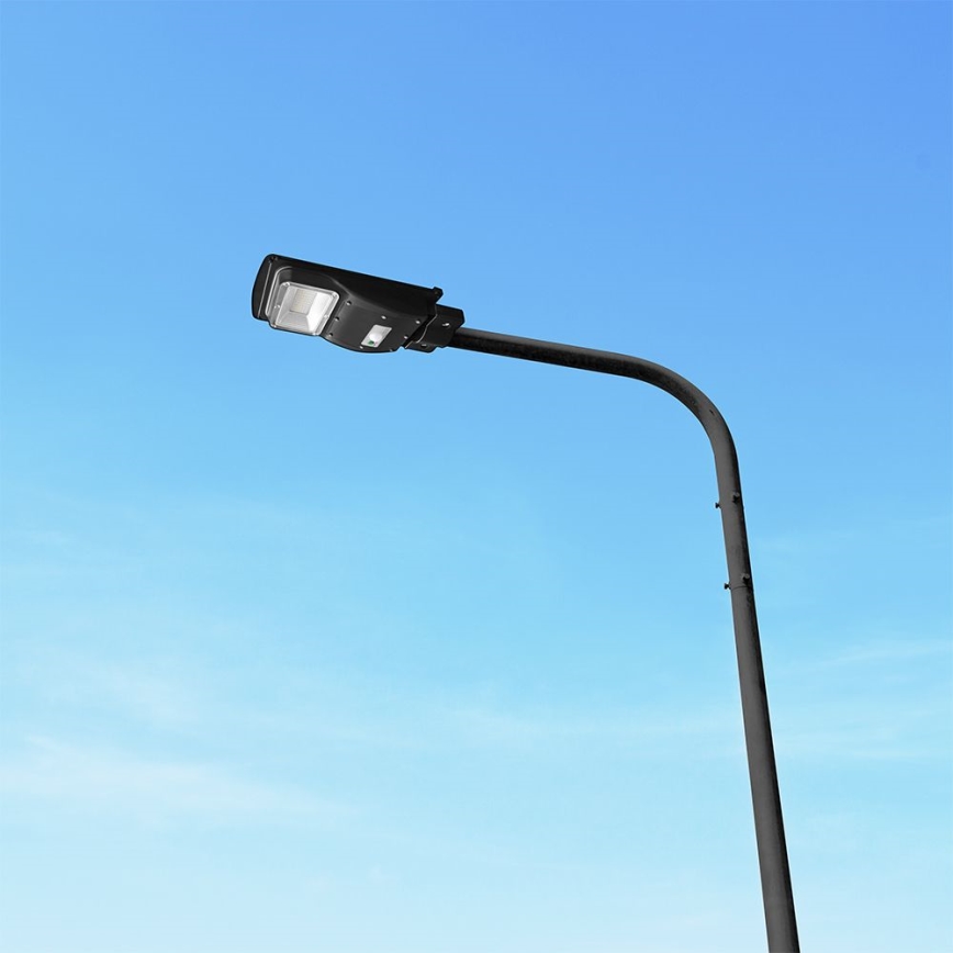 LED Hämardatav päikesepaneeliga tänavalamp koos liikumis- ja hämardusanduriga LED/6W/3,2V 6000K IP65 5000 mAh must + kaugjuhtimispult