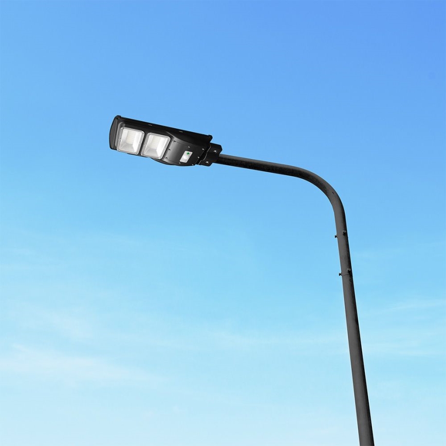 LED Hämardatav päikesepaneeliga tänavalamp koos liikumis- ja hämardusanduriga LED/8W/3,2V 6000K IP65 9000 mAh must + kaugjuhtimispult