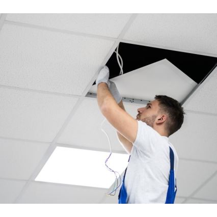 LED Hämardatav süvistatav valguspaneel CAPRI LED/25/36/40W/230V 3000/4000/5700K UGR&lt;19 IP44 60x60 cm
