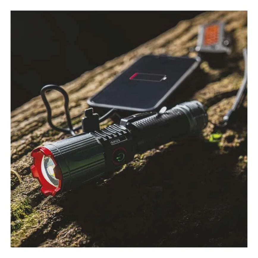 Laetav LED metallist laaditav taskulamp LED/5V 3000 lm 5000 mAh IP43