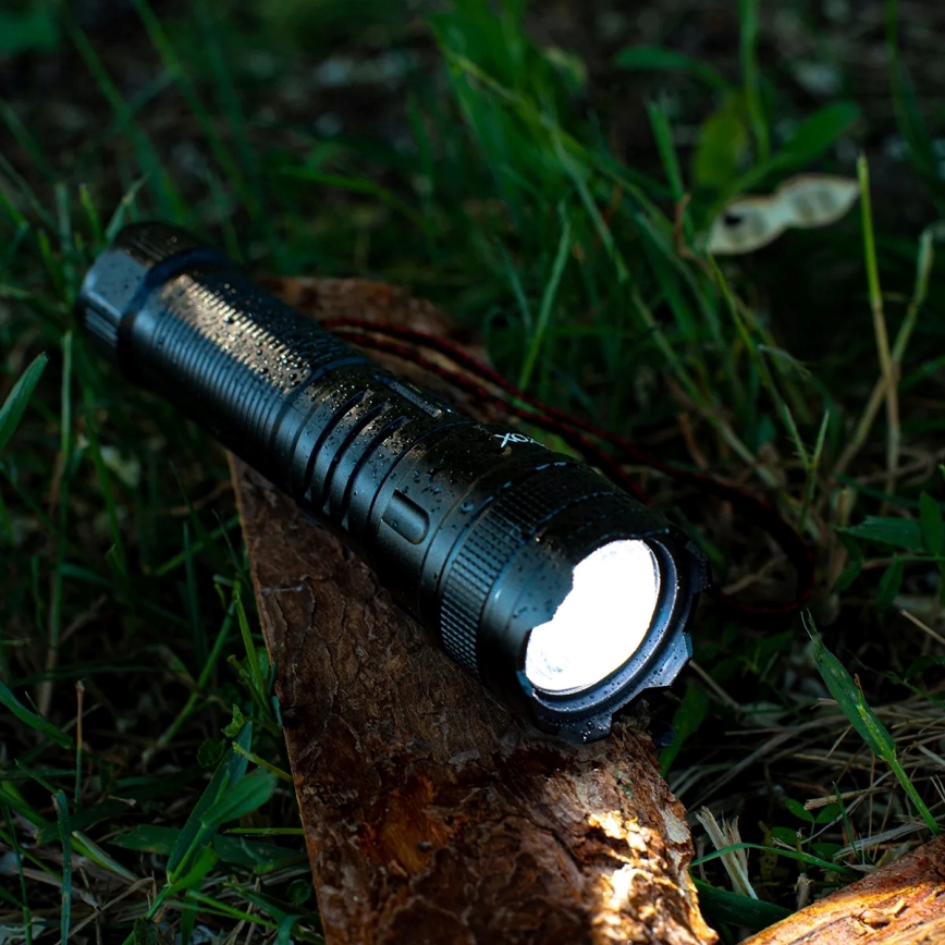 LED reguleeritav laetav taskulamp powerbanki funktsiooniga LED/10W/5V IPX4 600 lm 2000 mAh