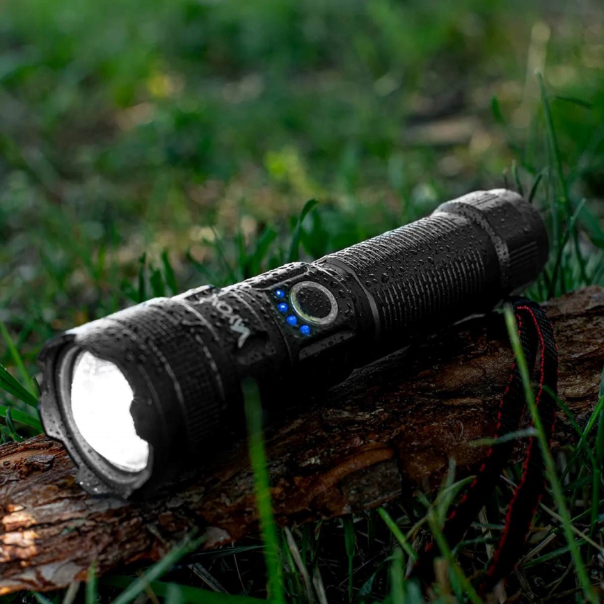 LED reguleeritav laetav taskulamp powerbanki funktsiooniga LED/10W/5V IPX4 600 lm 2000 mAh