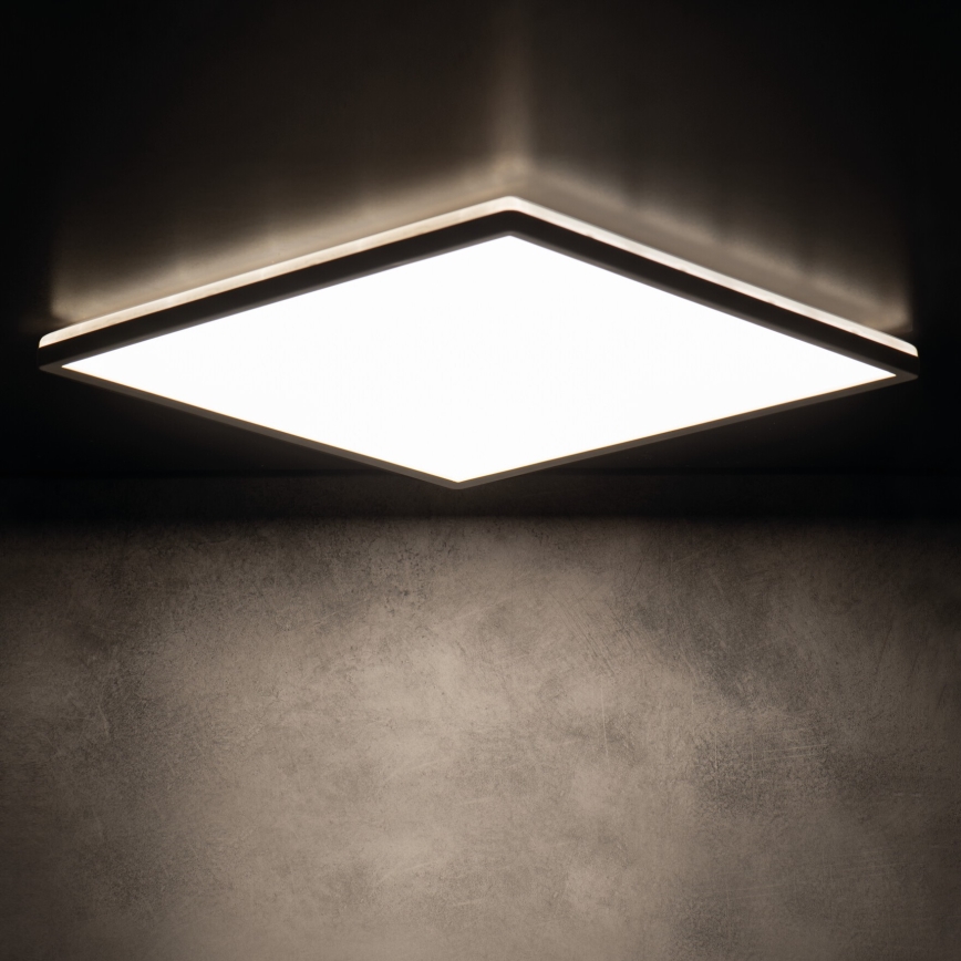 LED Laevalgusti vannituppa AZPO LED/22W/230V 42x42 cm IP54 must
