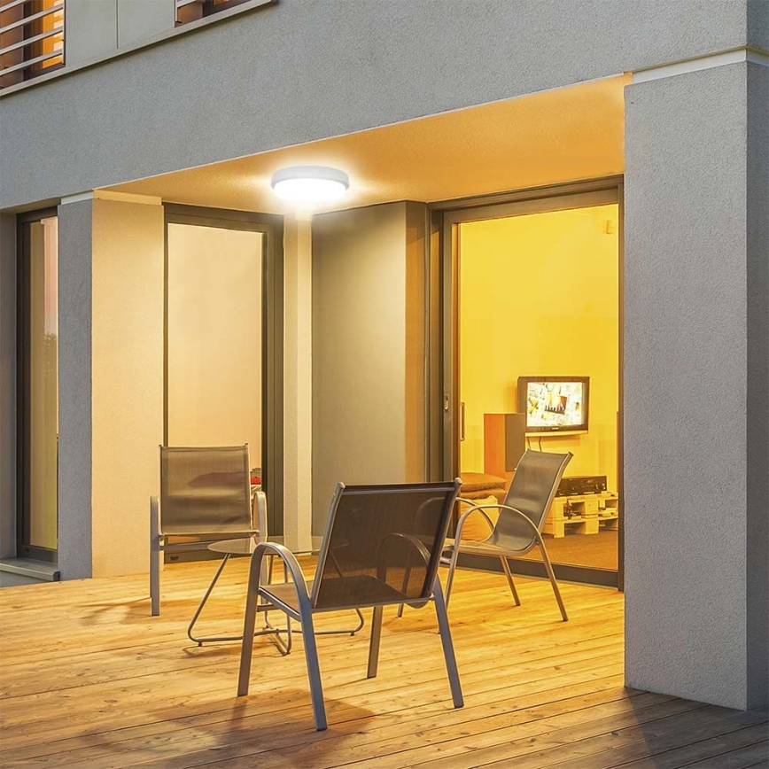 LED Laevalgusti vannituppa LED/18W/230V 3000K IP54 d. 19,5 cm