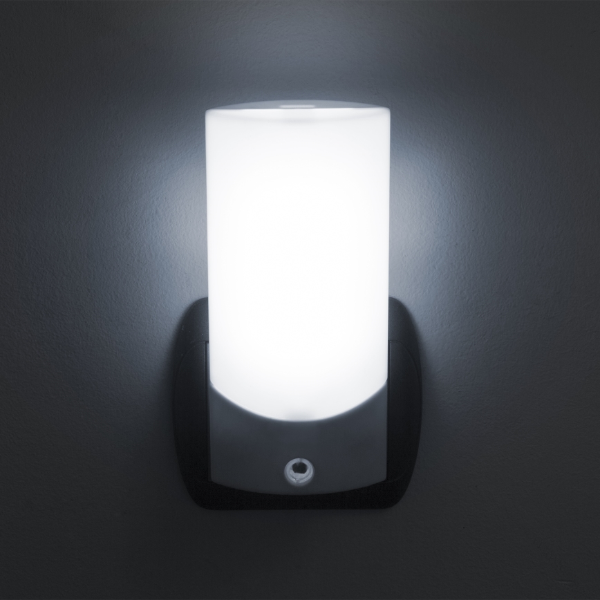 LED Navigatsioonivalgusti pistikupessa anduriga LED/1W/230V 6000K