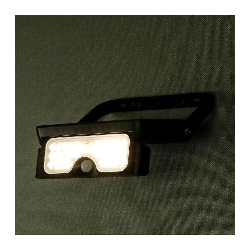 LED päikeseenergia prožektor anduriga LED/5W/3,7V IP65 4000K 3000 mAh