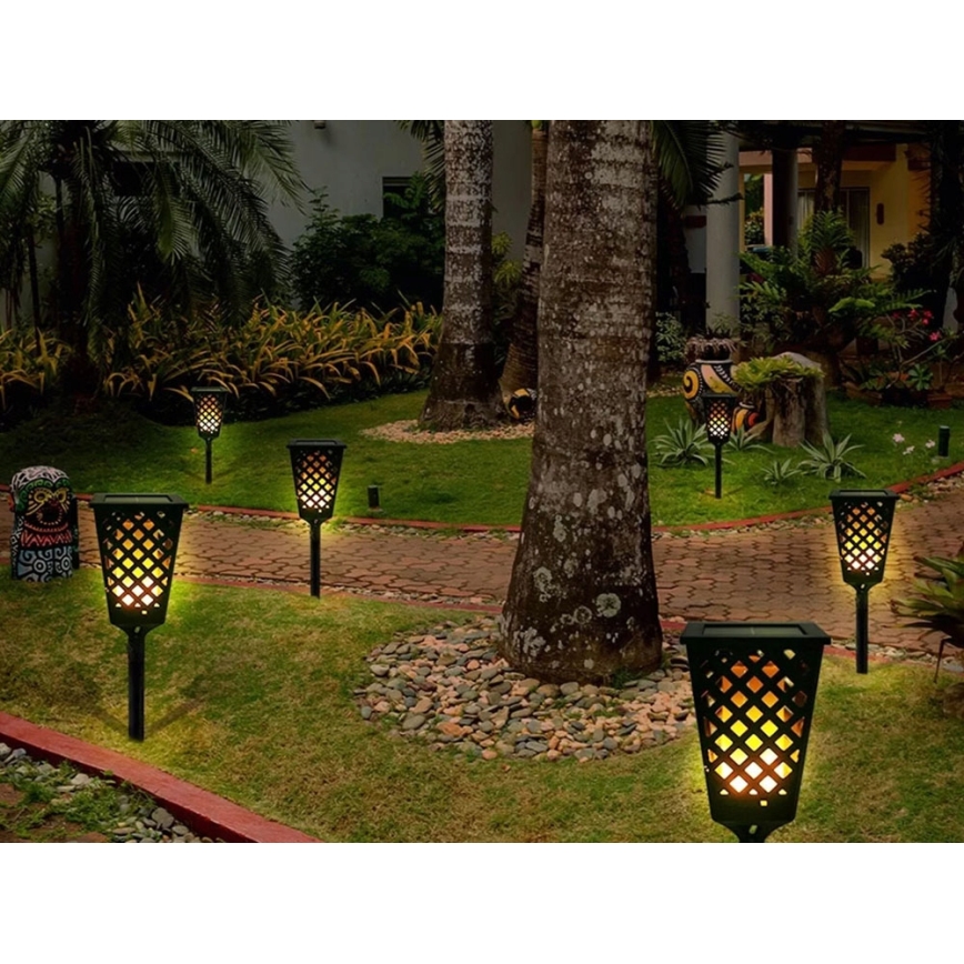 LED-päikeselamp liikumisanduriga LED/0,6W/5,5V IP65 2000 mAh 107 cm must