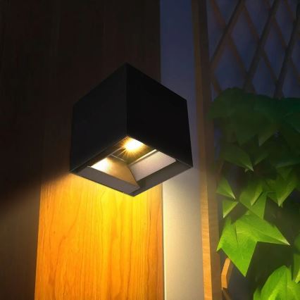 LED päikesepaneeliga seinavalgusti anduriga LED/9W/3,7V 3000/4000/5000K IP65 2600 mAh must