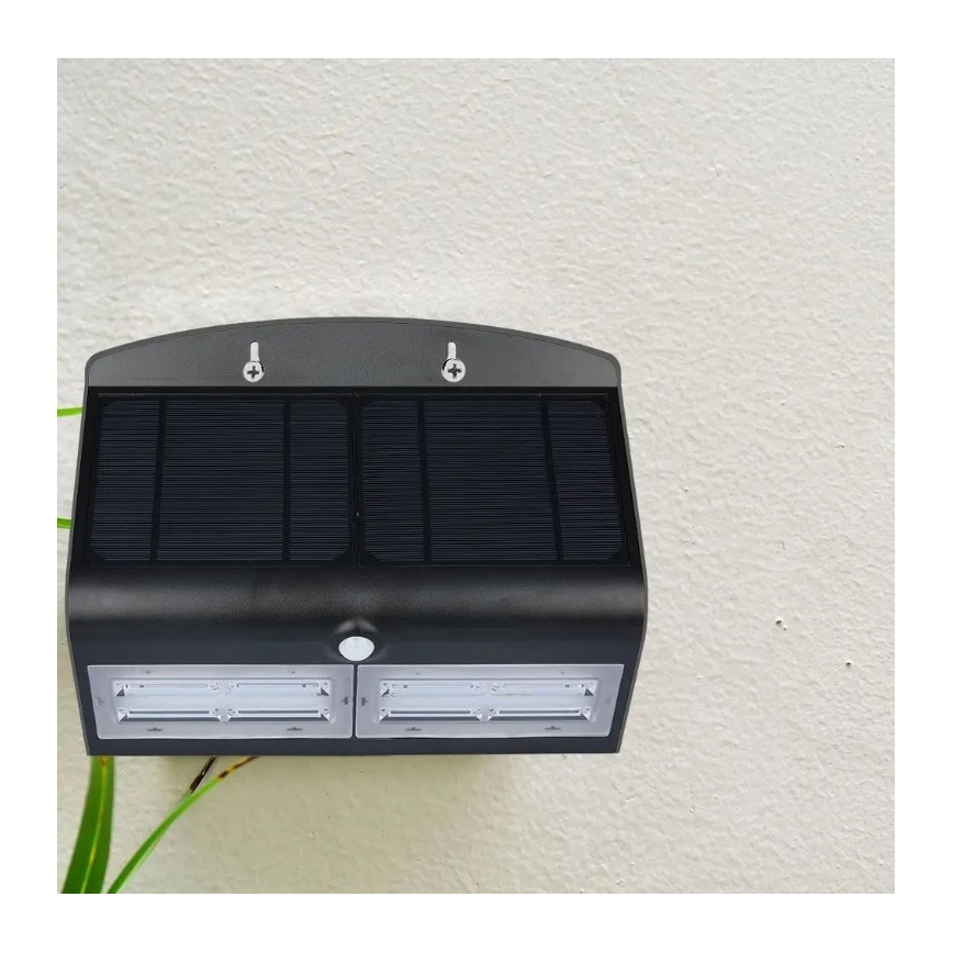 LED Päikesepaneeliga seinavalgusti koos anduriga LED/7W/3,7V 4000K IP65 must