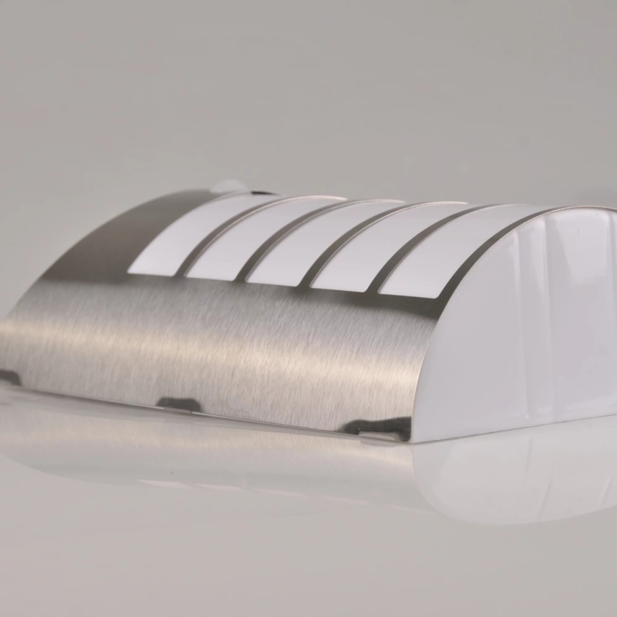 LED Päikesepaneeliga seinavalgusti koos anduriga SAFFO LED/3,7V 2000 mAh IP44