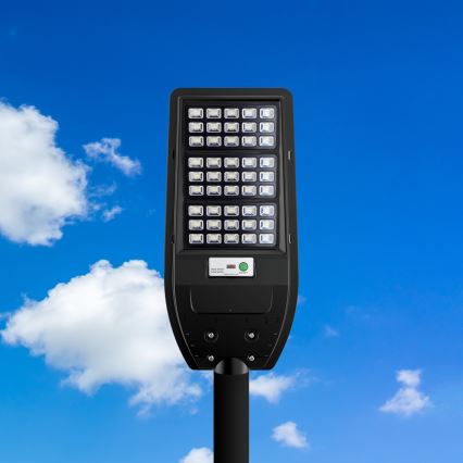 LED Päikesepaneeliga tänavalamp VIA 100W/10000 mAh 3,2V 6000K IP65 + pult