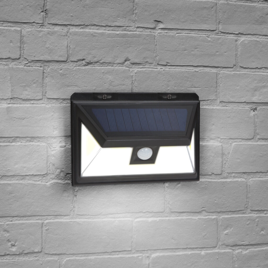 LED Päikesepaneeliga valgusti anduriga LED/5W/5,5V IP65