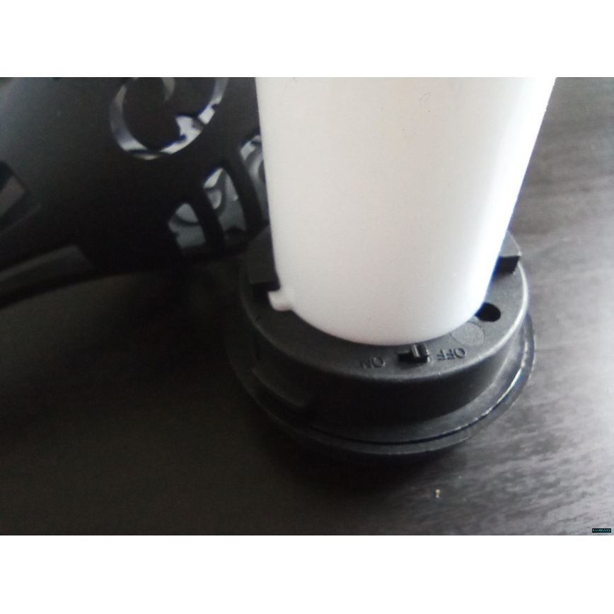 LED Päikesepaneeliga valgusti videvikuanduriga LED/1,2W/1,2V 600 mAh IP44