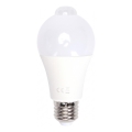 LED-pirn liikumis- ja hämarusanduriga A60 E27/15W/230V 3000K - Aigostar