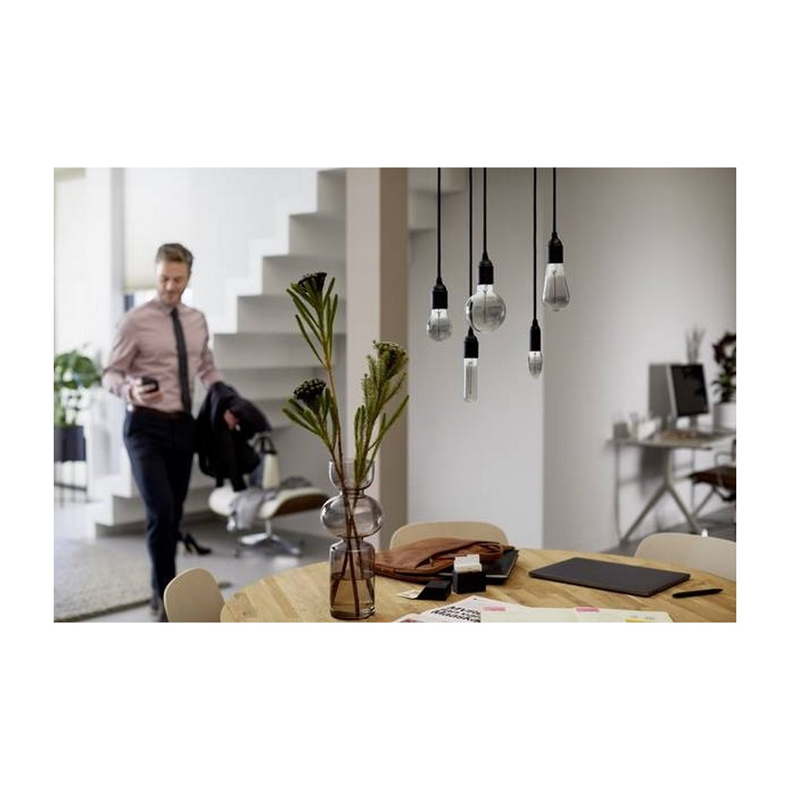 LED Pirn Philips E27/2,3W/230V 2700K