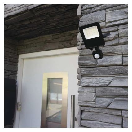 LED Prožektor anduriga VISIO LED/10W/230V 4000K IP65