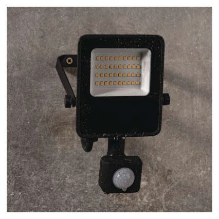 LED Prožektor anduriga VISIO LED/20W/230V 4000K IP65