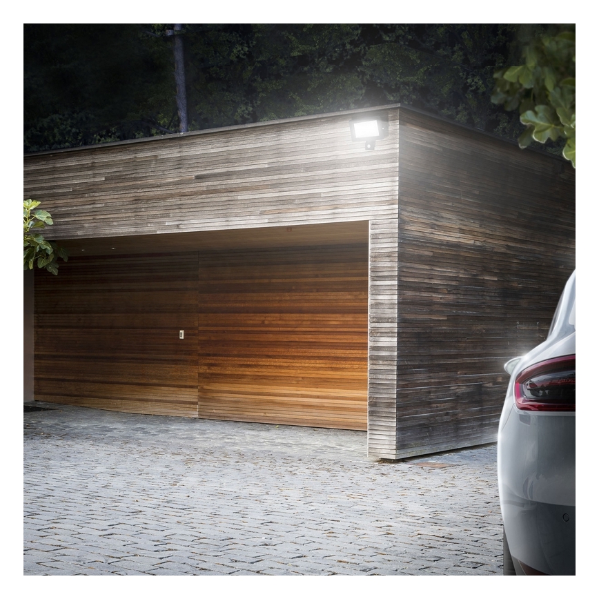 LED-prožektor liikumisanduriga NOCTIS LUX 3 LED/50W/230V 3000K IP44 must