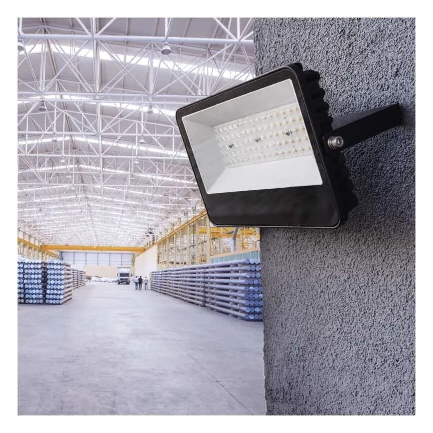 LED-prožektor AVENO LED/48W/230V 4000K 7200 lm IP66 must
