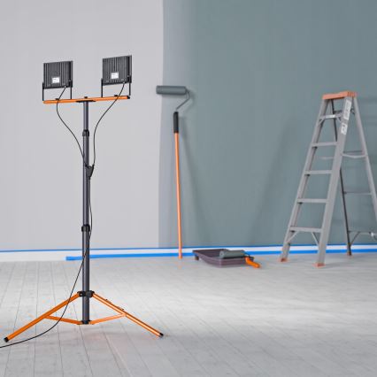 LED-reflektor jalusega 2xLED/50W/230V 4500K IP65 must/oranž