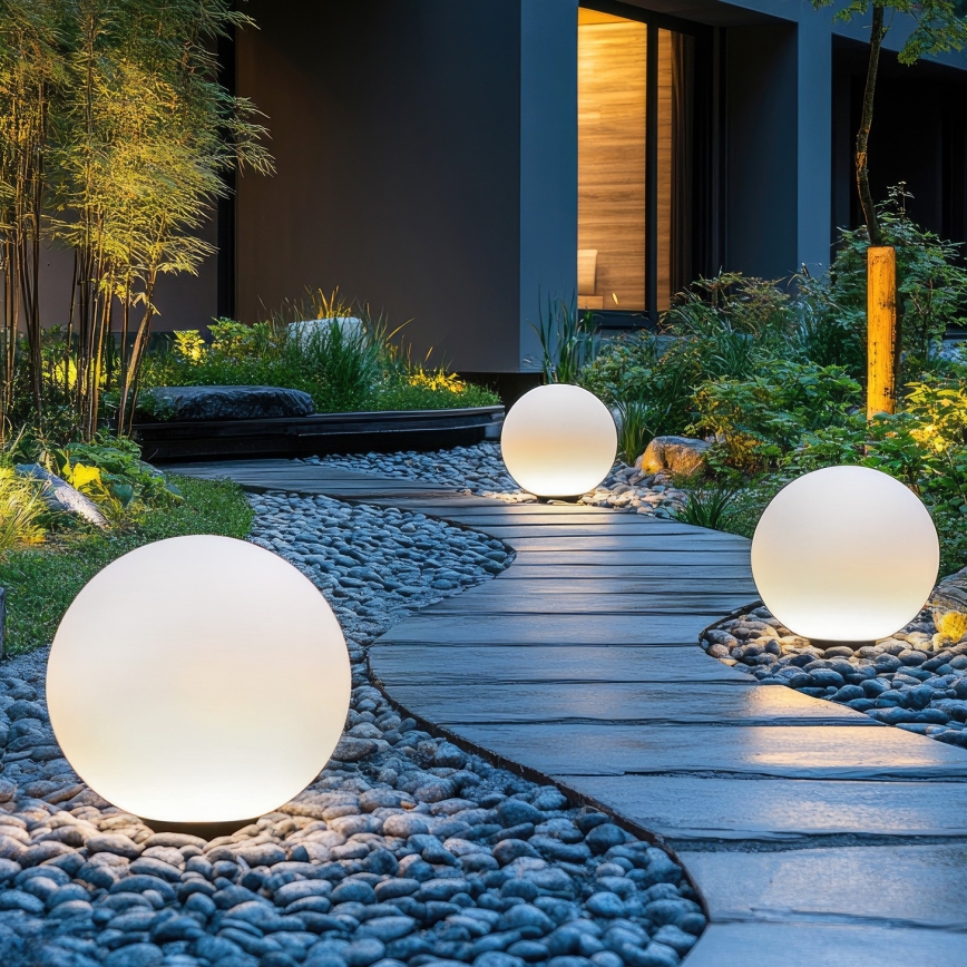 LED RGB Hämardatav päikesepaneeliga lamp GARDEN BALL LED/5W/3,7V 3000K IP54 2200 mAh d. 40 cm + kaugjuhtimispult