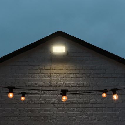 LED RGBW Hämardatav prožektor LED/50W/230V IP65 hall + kaugjuhtimispult