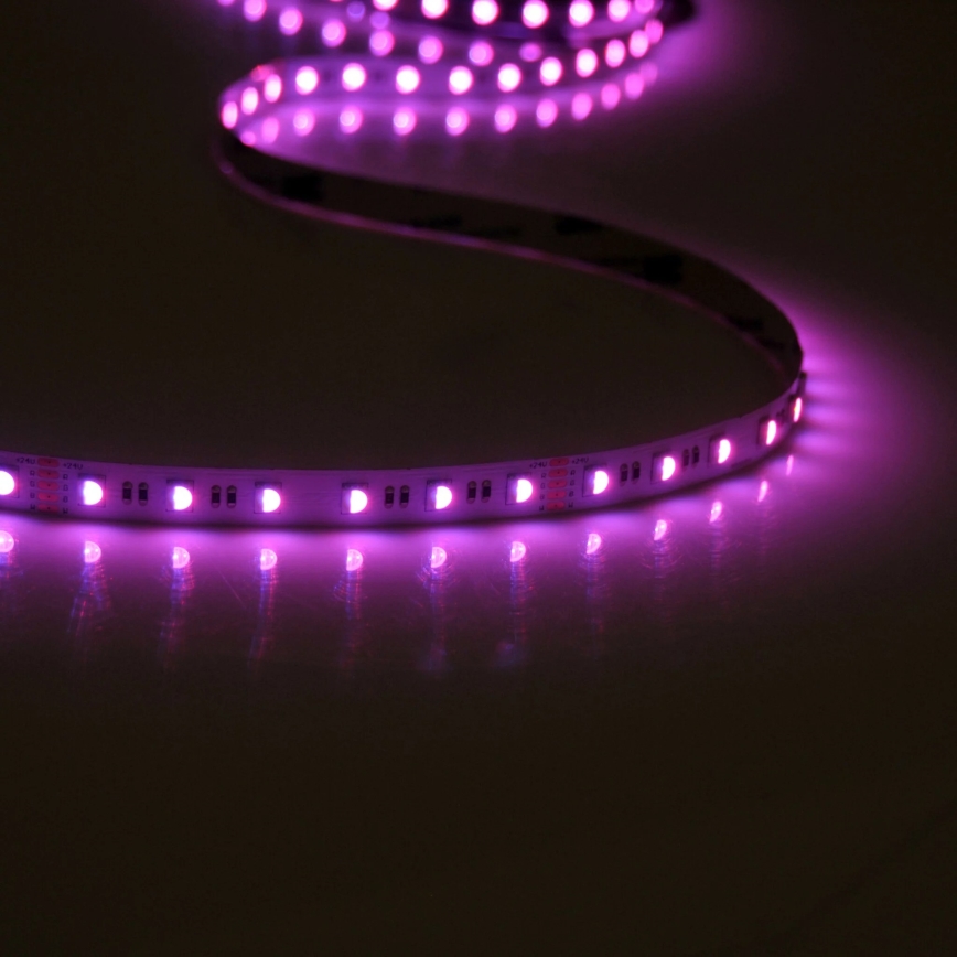LED RGBW Hämardatav riba 3m LED/22W/24/230V + pult