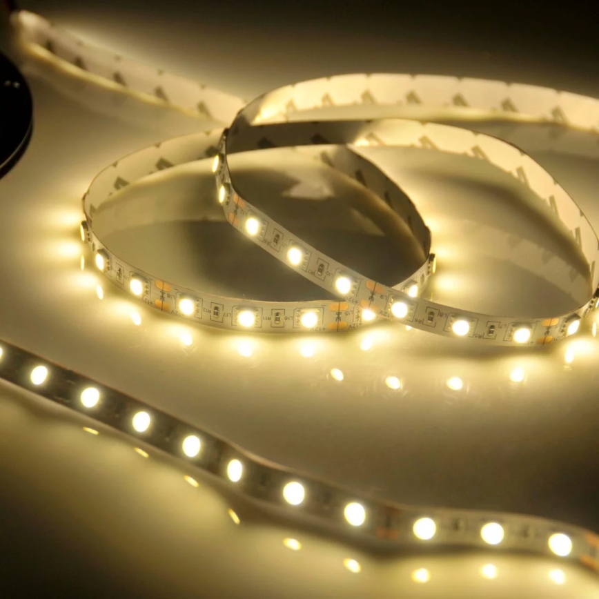 LED Riba 5m 28W/12V IP20 3000K