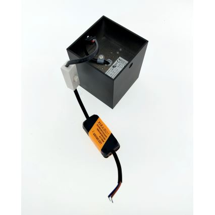LED-spotvalgusti LED/5W/230V 3000/4000/6400K 7,5x7,5 cm must