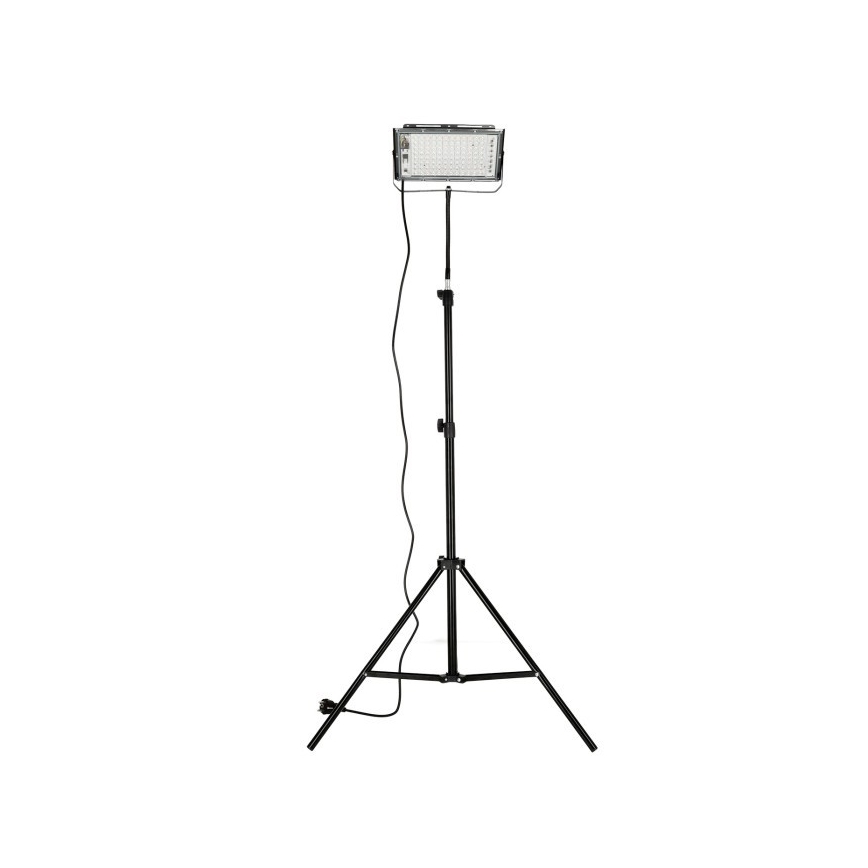 LED Statiiviga prožektor taimede kasvatamiseks FIRON LED/45W/230V IP54 must