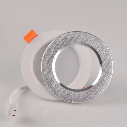 LED Süvistatav valgusti ZOE LED/4,8W/230V hõbe