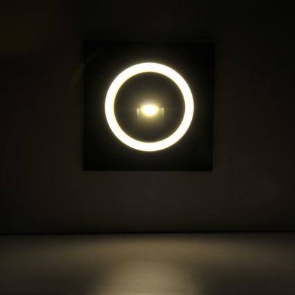 LED-trepivalgusti õue Q3 LED/3W/230V IP44