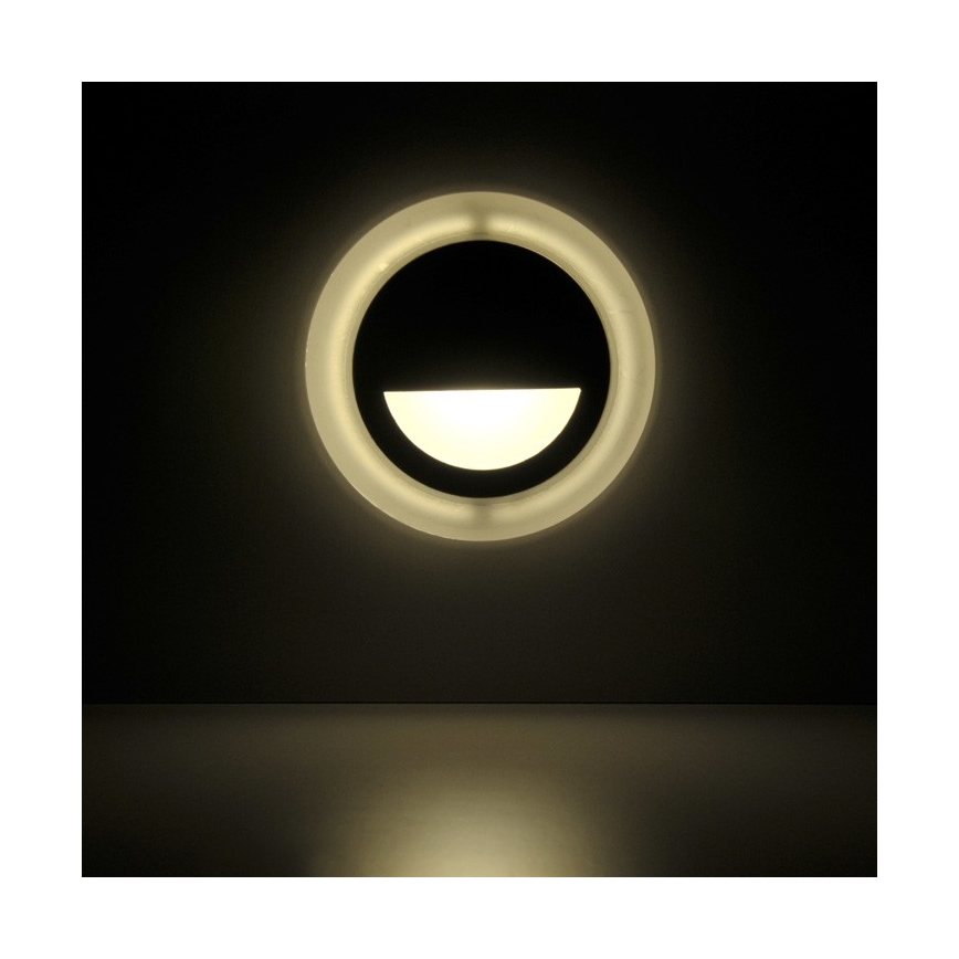 LED-trepivalgusti õue Q4 LED/3W/230V IP44
