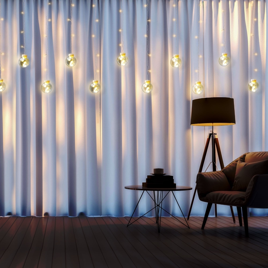 LED-valguskardin WISH BALLS 108xLED/8 funktsiooniga 4,5 m soe valge
