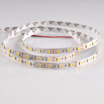 LED Valgusriba 5m LED/10W/12V IP20 valge