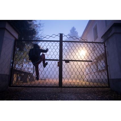 Ledvance - LED Kohtvalgusti anduri ja kaameraga SMART+ LED/24W/230V IP44 Wi-Fi