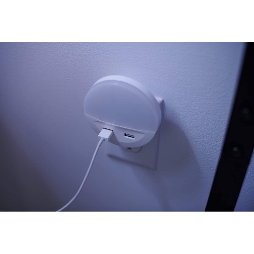 Ledvance - LED-öövalgusti pistikupessa anduriga LUNETTA 2xUSB LED/13W/230V