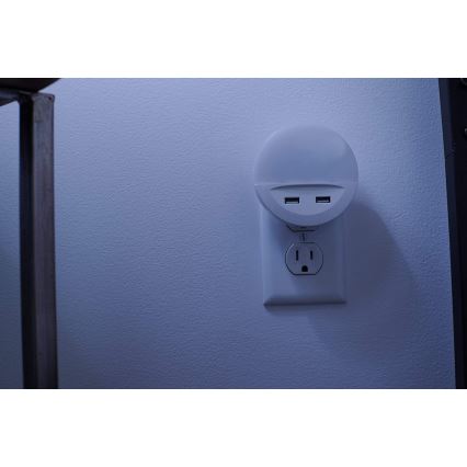 Ledvance - LED-öövalgusti pistikupessa anduriga LUNETTA 2xUSB LED/13W/230V