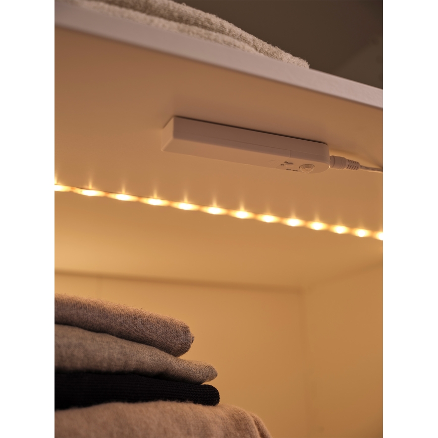 Ledvance - LED-riba liikumisanduriga FLEX 2m LED/3,6W/4xAA